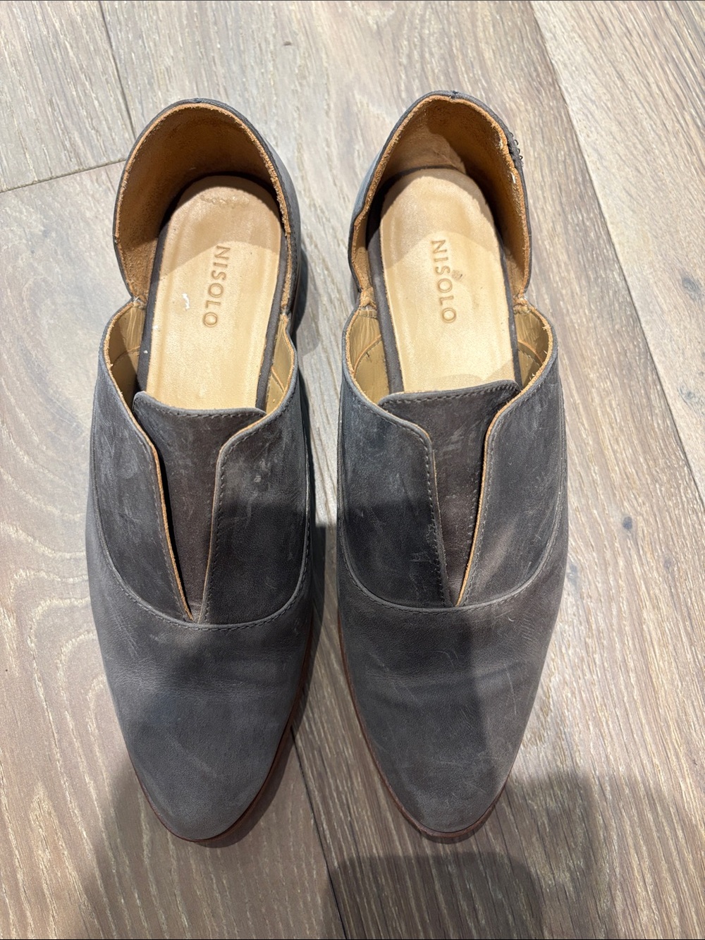Nisolo Women’s Emma D’Orsay oxfords. Gray suede. VGUC. Size 7.5